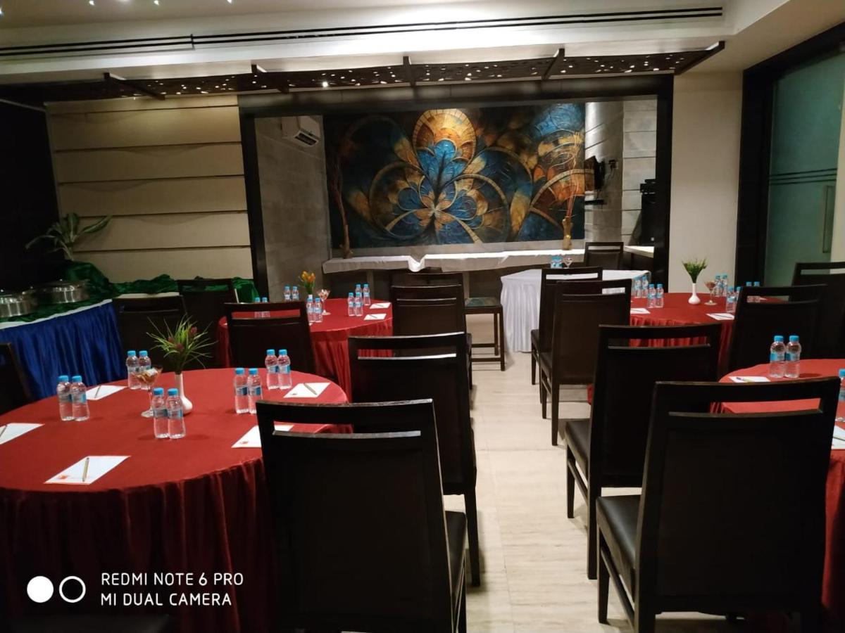 Tarawade Clarks Inn פונה מראה חיצוני תמונה